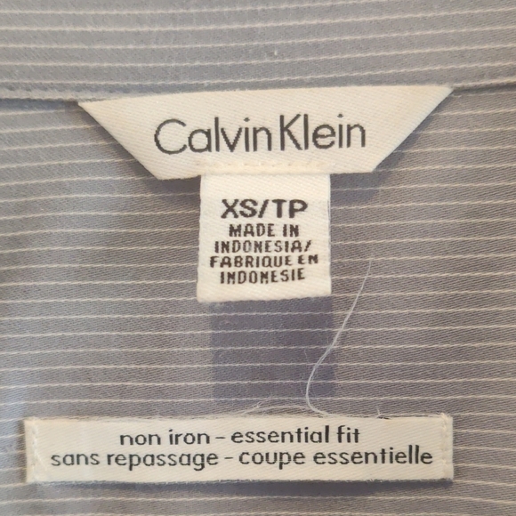 Calvin Klein Light Blue Button-Up Shirt - Picture 2 of 4